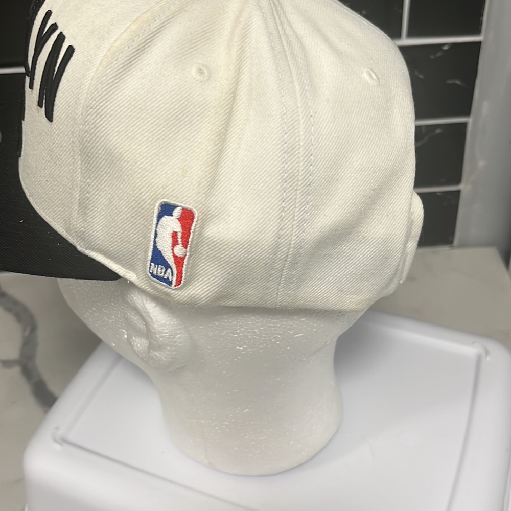 SnapBack - Picture 2 of 2